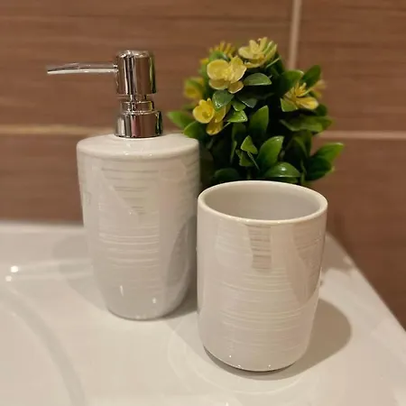 Апартамент Sea Garden *