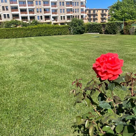 Sea Garden Apartment Saints Constantine and Helena