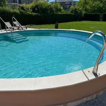 Sea Garden Apartment